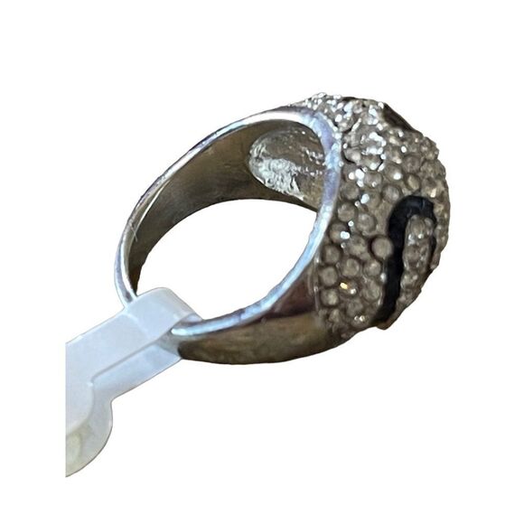 NWT rhinestone ring with black gecko design ring US size 8 - Picture 3 of 8